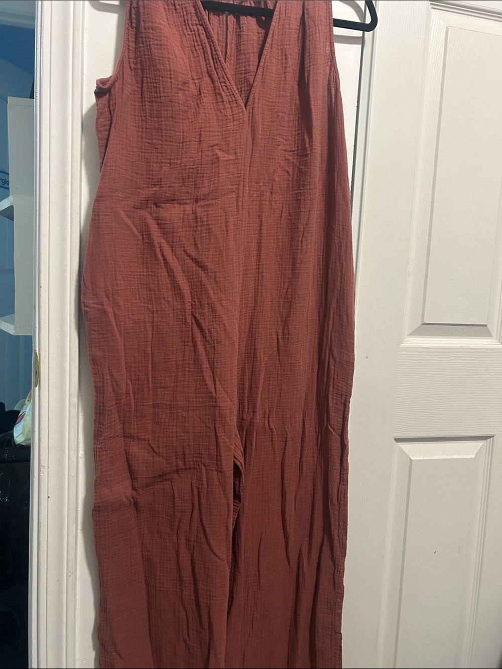 Universal Thread Sleeveless V-Neck Wide-Leg Jumpsuit — Rusty Rose